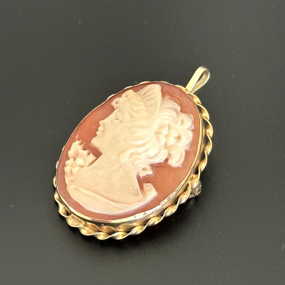 Vintage 14K Solid Yellow Gold Carved Shell Left Facing Cameo Brooch Pin Pendant - Picture 4 of 13